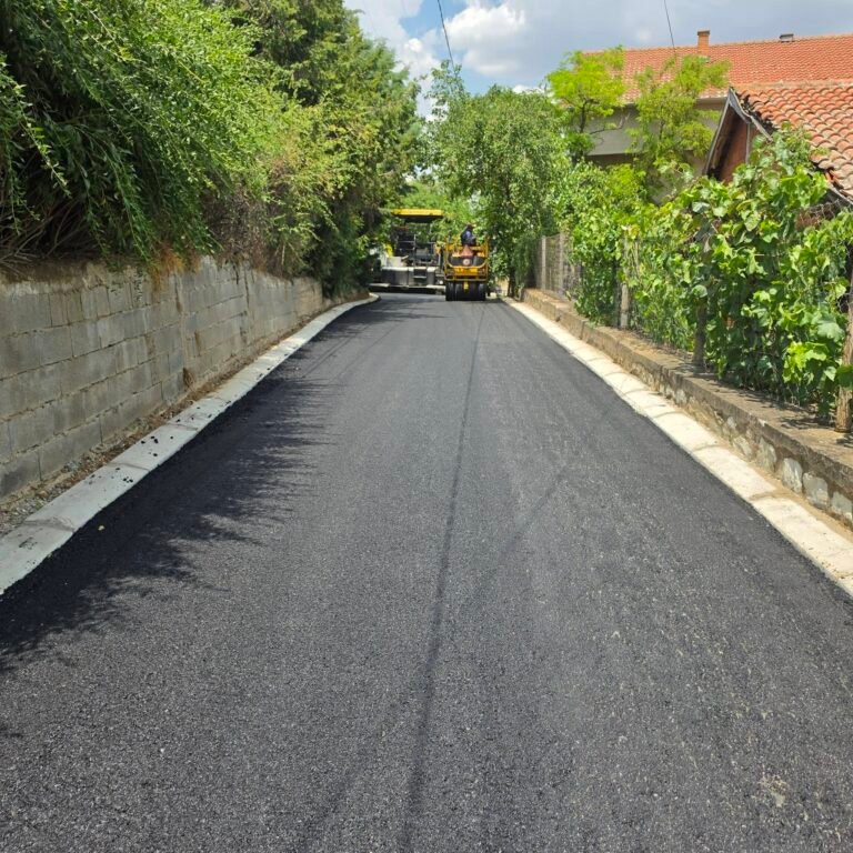 Асфалтиран крак 16 во село Виничани!